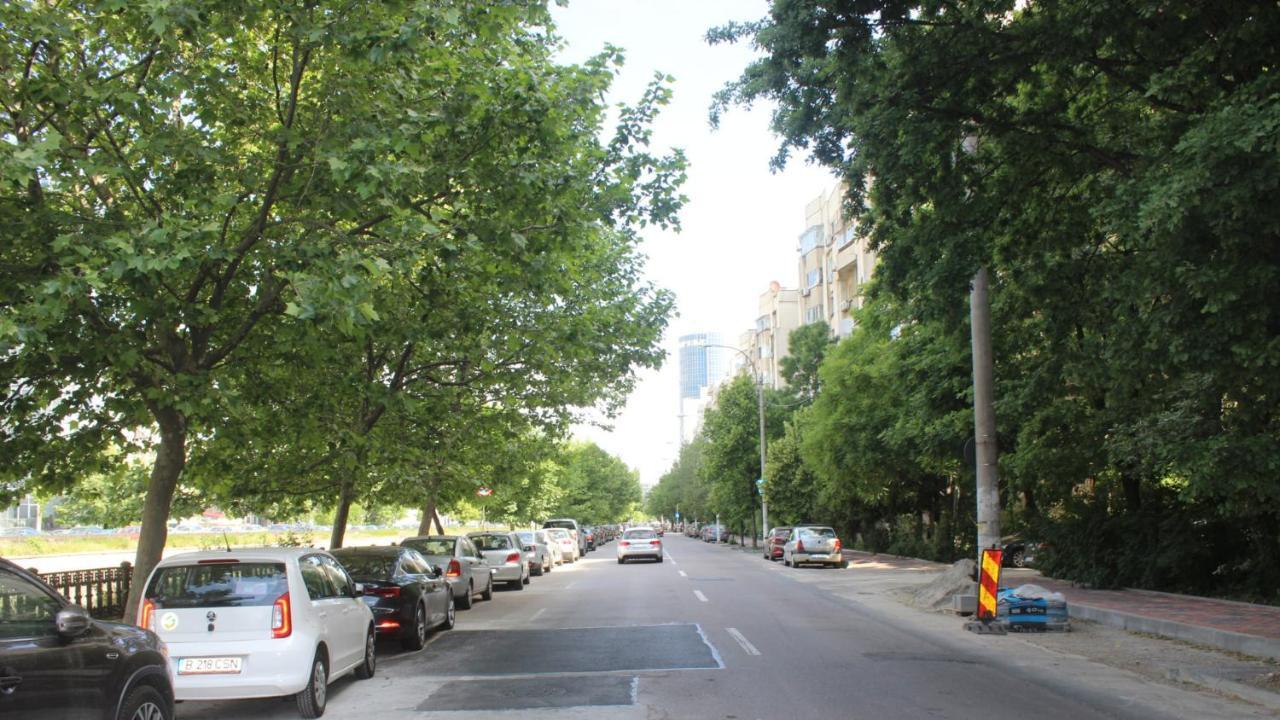 Holidays Host Splaiul Unirii Bucharest Exterior photo